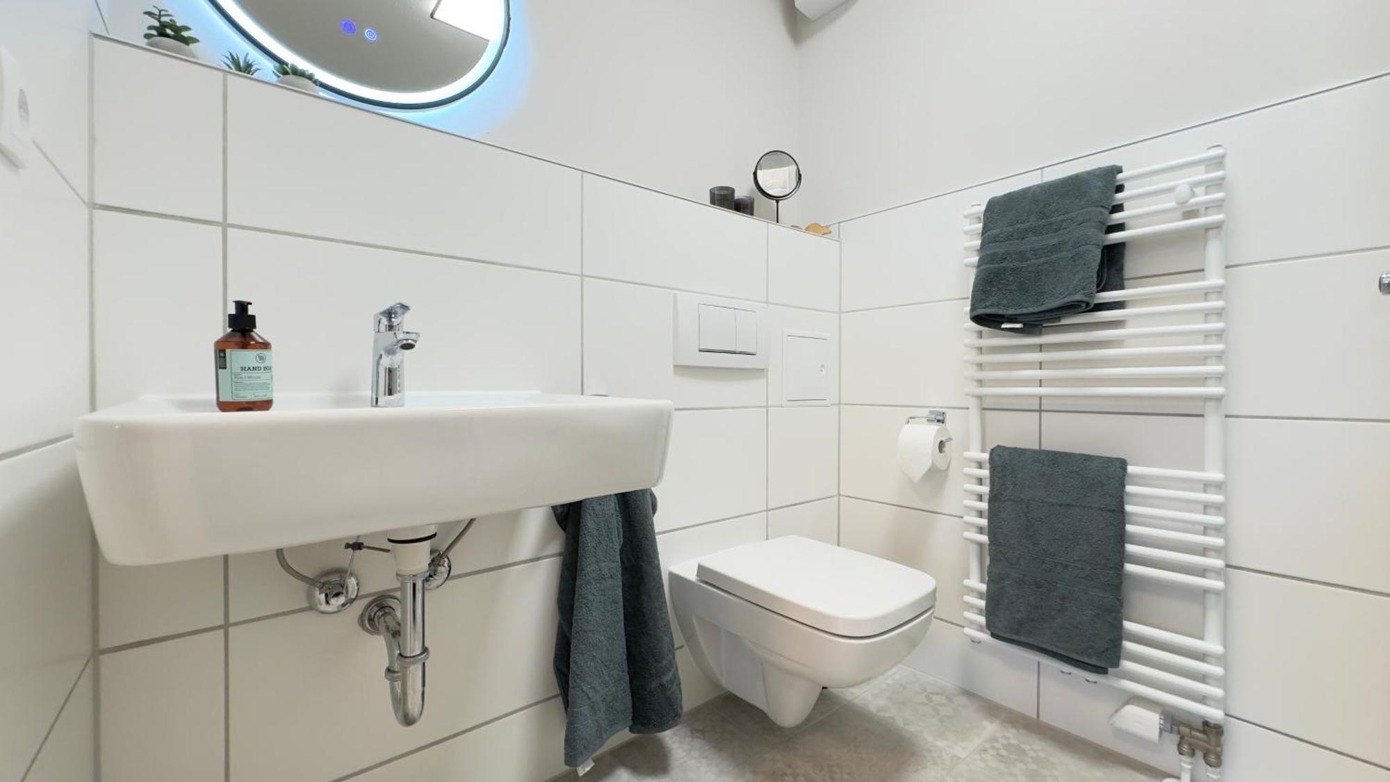 Fewo Am Park - 4P, Boxspringbett, Balkon, Smarttv, Gesundbrunnen, Familienfreundlich Halle  Exteriér fotografie